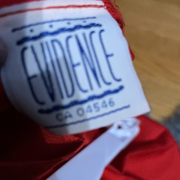 Double breasted red jacket and pleated skirt - Picture 5 of 6